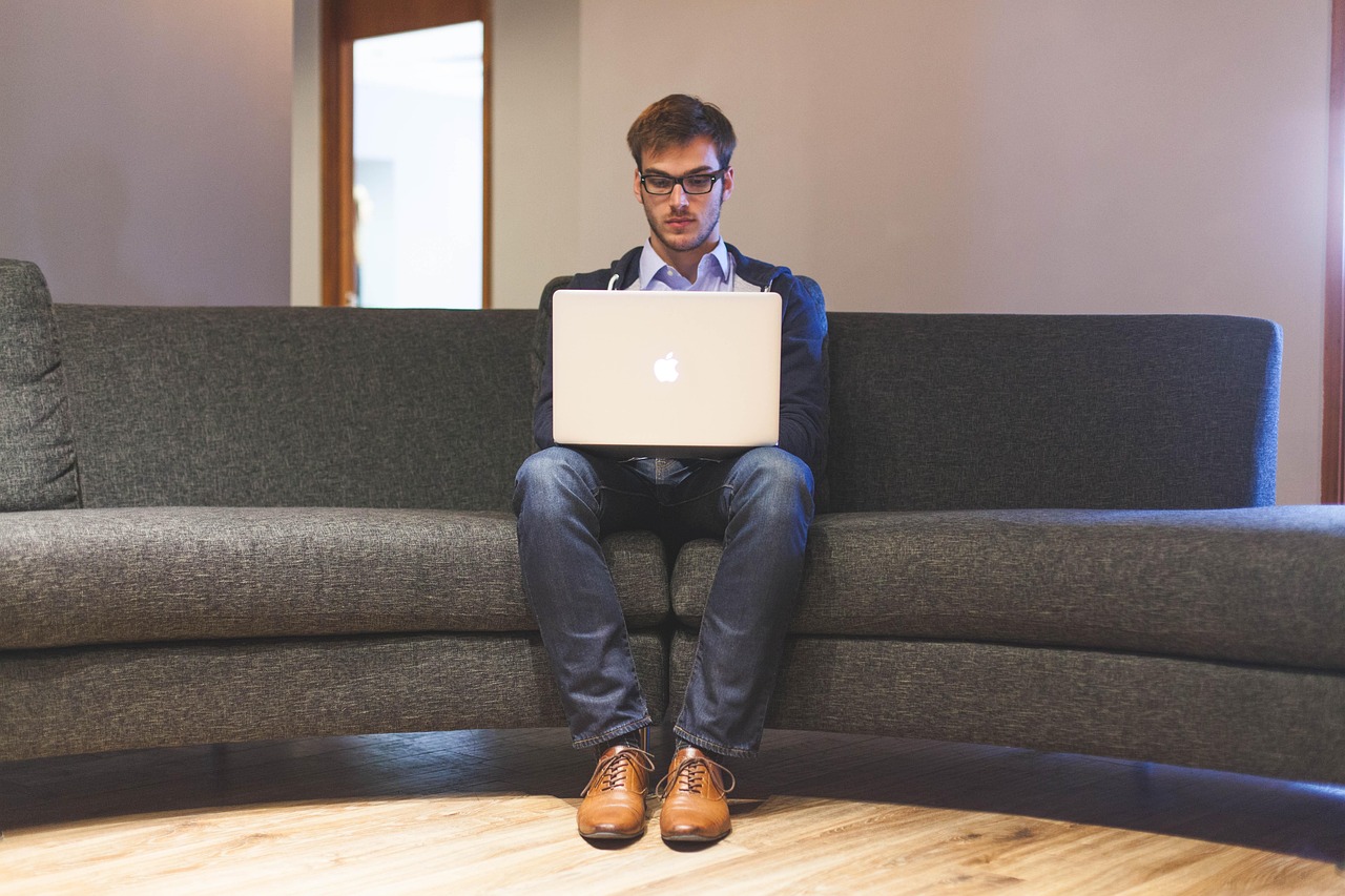 5 Simple Steps In Choosing The Right Lawyer For Your Business