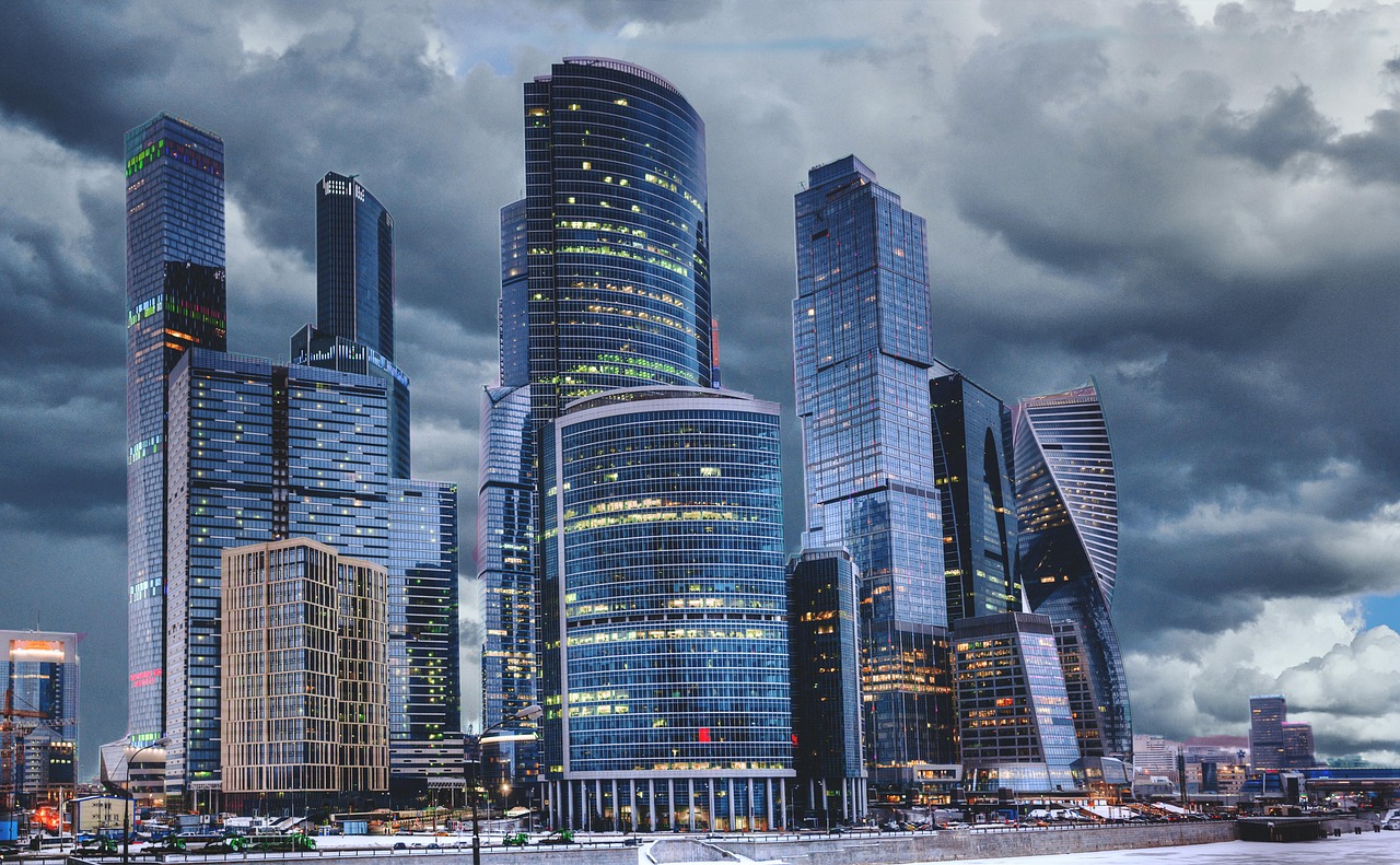 City, street, architecture — Why hire professional mediator in family disputes?