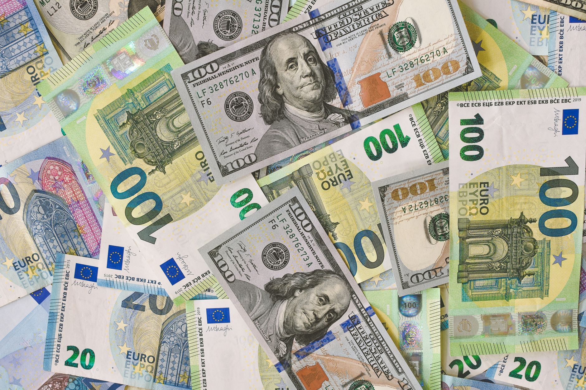 Dollar eases European yields